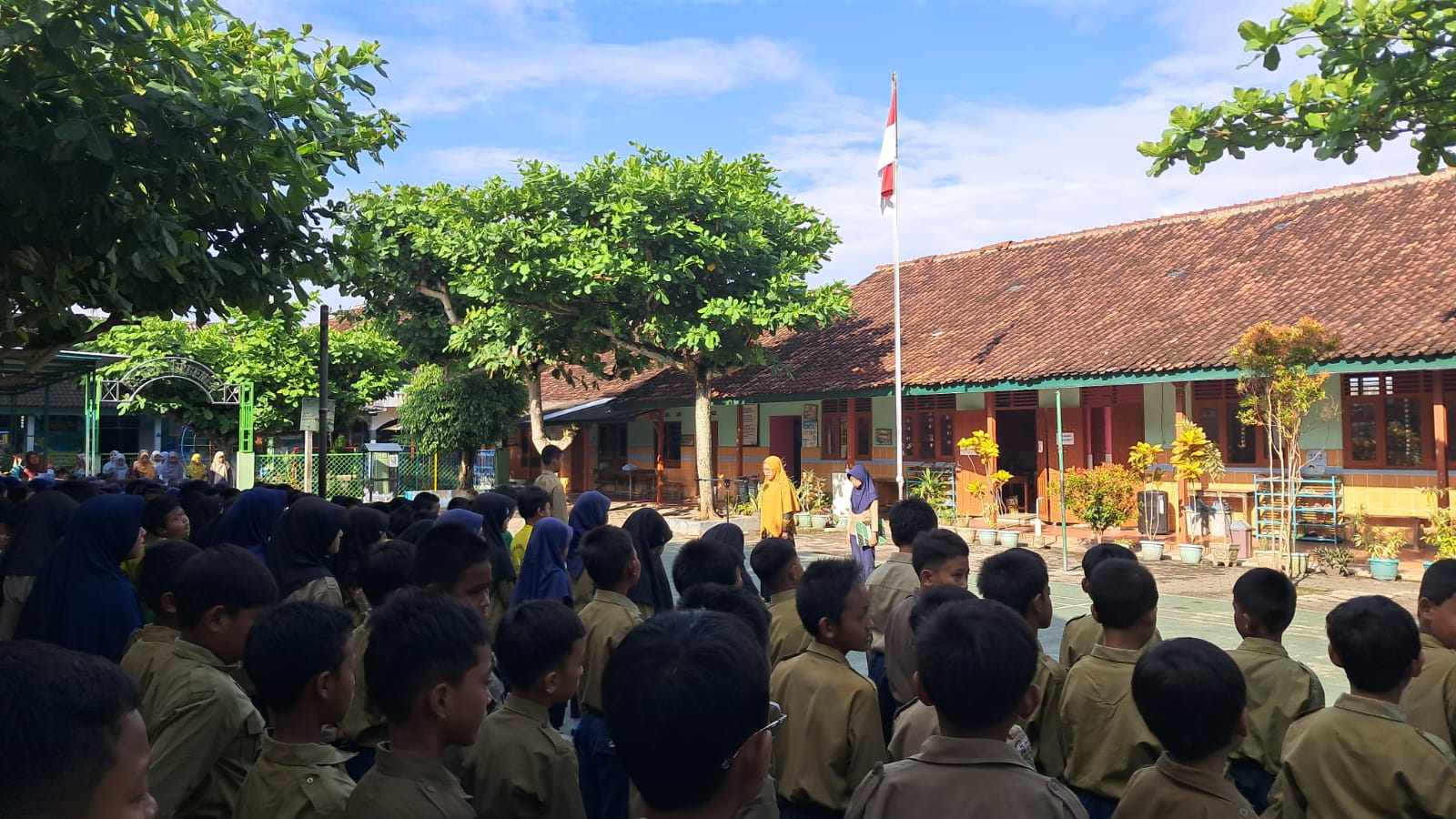 SD Muhammadiyah Ngijon I Gelar Upacara Hari Kesaktian Pancasila Di Sekolah SD Muhammadiyah Ngijon I Gelar Upacara Hari Kesaktian Pancasila Di Sekolah